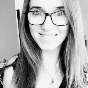 Meet your Posher, Simona